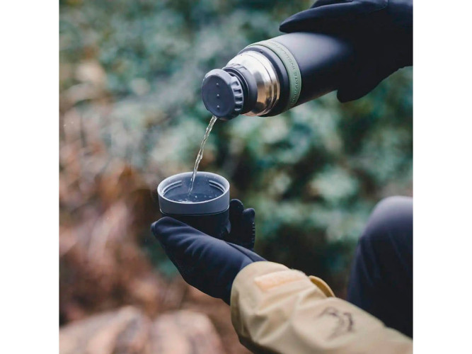 Термос для напитков THERMOS FFX-751 MTBK 0.75L, нержавеющая сталь, винтовая пробка, крышка-чашка, чёрный