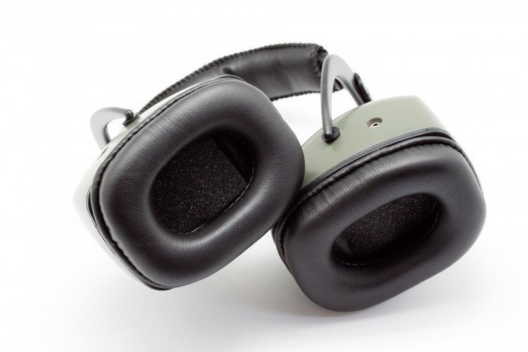 Наушники стрелковые активные PRO Mag Gold 30-70 ДБ хаки