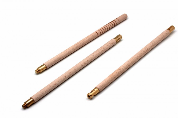 Шомпол Nimar 700.0000 для .10 - .28 калибра Мама 8/32 D=12 мм L=70 см Дерево