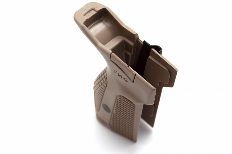 Рукоятка пистолетная Fab Defense PM-G для ПМ под правую руку Койот