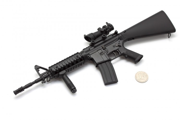 Модель сувенирная в виде оружия Microgun L M4A1 RIS с ручкой стандартный приклад оптический прицел