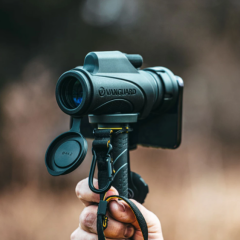 Монокуляр Vanguard VESTA 8X32, адаптер для смартфона, Bluetooth пульт д/у