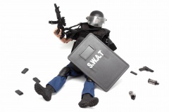 Коллекционная модель солдата Pattiz Toys SWAT штурмовик со щитом
