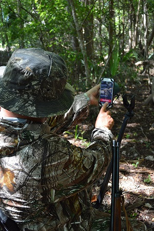 Динамик I-Hunt Handheld Game Call EDIHHC для смартфонов и 700 звуков в комплекте 100 DB